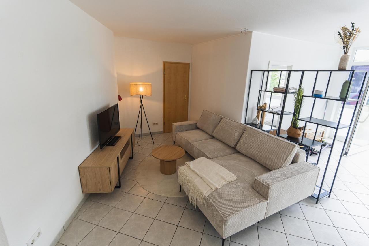 Appartment In Den Weinbergen Bei Mainz - Mit 2X Doppelzimmern, 1X Grosses Wohnzimmer, Bad & Kueche Stadecken-Elsheim Εξωτερικό φωτογραφία