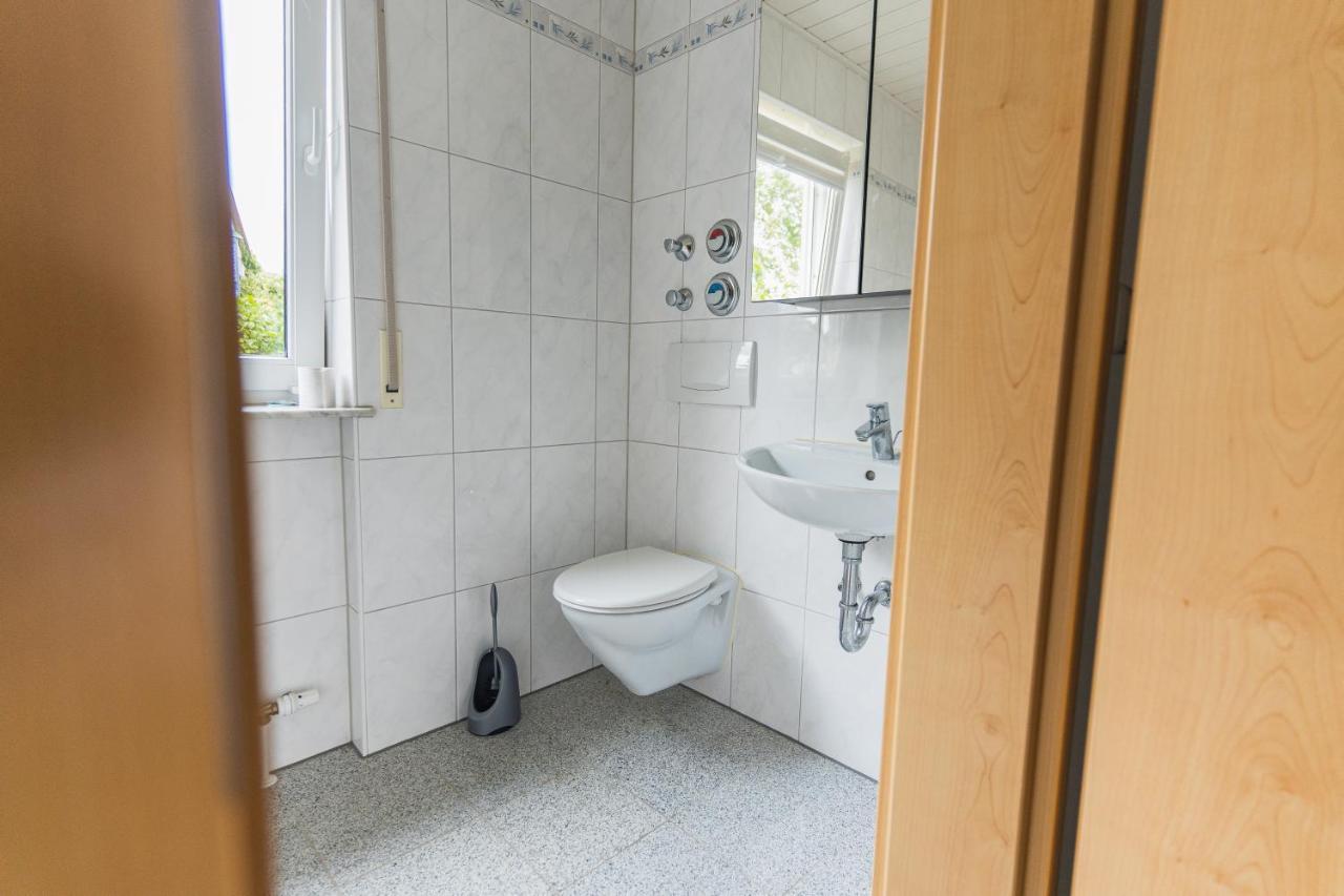Appartment In Den Weinbergen Bei Mainz - Mit 2X Doppelzimmern, 1X Grosses Wohnzimmer, Bad & Kueche Stadecken-Elsheim Εξωτερικό φωτογραφία