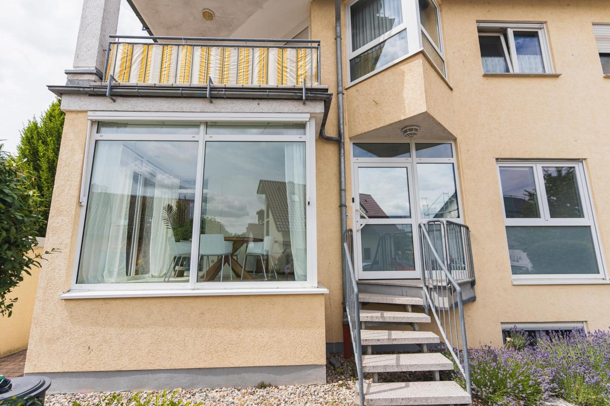 Appartment In Den Weinbergen Bei Mainz - Mit 2X Doppelzimmern, 1X Grosses Wohnzimmer, Bad & Kueche Stadecken-Elsheim Εξωτερικό φωτογραφία